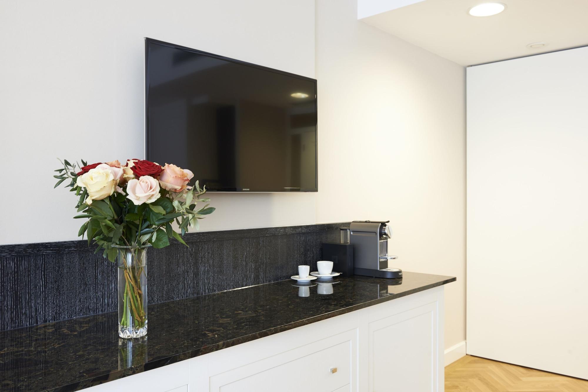 Singerstrasse 21-25 350m Next To St Stephen's Square Hotel apartamentowy