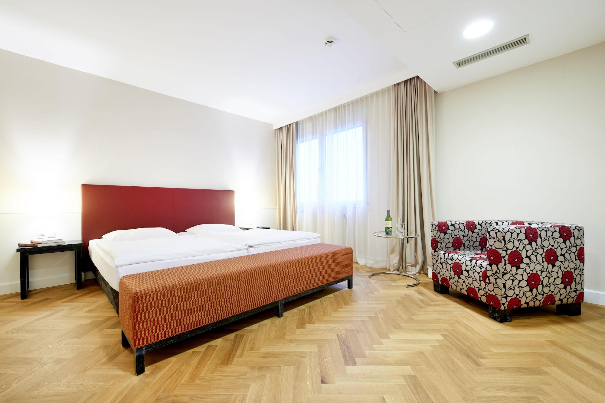 Singerstrasse 21-25 350m Next To St Stephen's Square Hotel apartamentowy