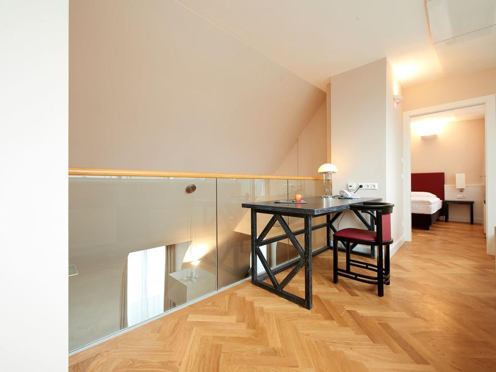 Hotel apartamentowy Singerstrasse 21-25 350m Next To St Stephen's Square Wiedeń